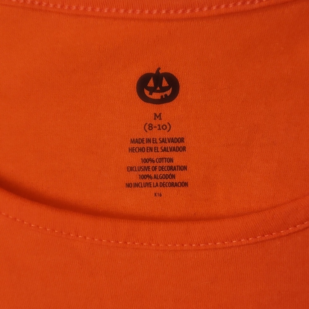 Sz m  Long Sleeve nwt Halloween graphic T.  c3 - Picture 3 of 4
